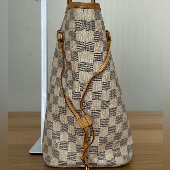 Louis Vuitton Neverfull MM tote bag in Damier Azur - Picture 4 of 15